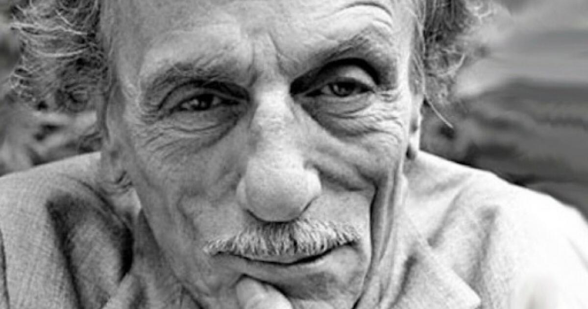 Il 24 maggio ricorre il 121° compleanno di Eduardo De Filippo e il Coordinamento Nazionale dei Docenti della Disciplina dei Diritti Umani intende ricordarne lo straordinario contributo artistico - 