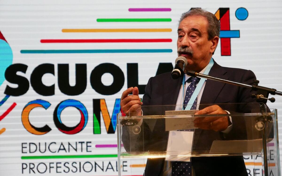Turi: "La scuola non è lo specchio del paese, è la sua coscienza" -