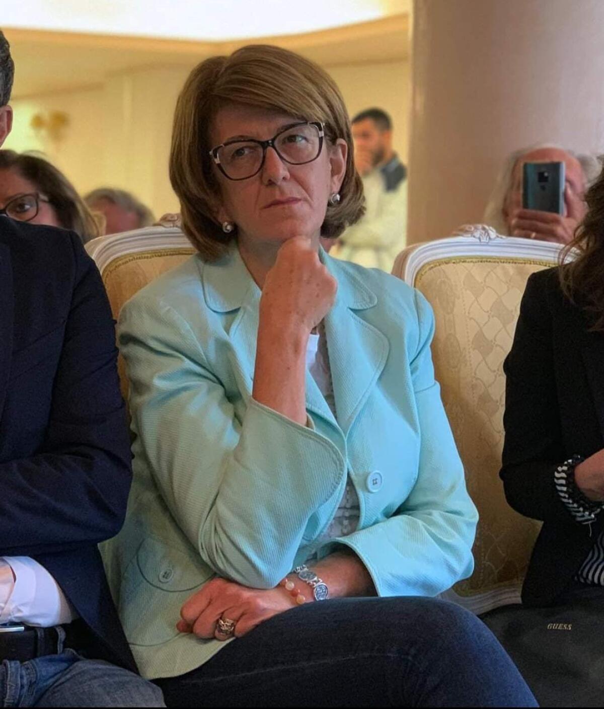Emendamento alla legge di bilancio per chiedere l’inserimento dell’insegnamento delle discipline giuridiche ed economiche in tutti i bienni delle scuole secondarie -