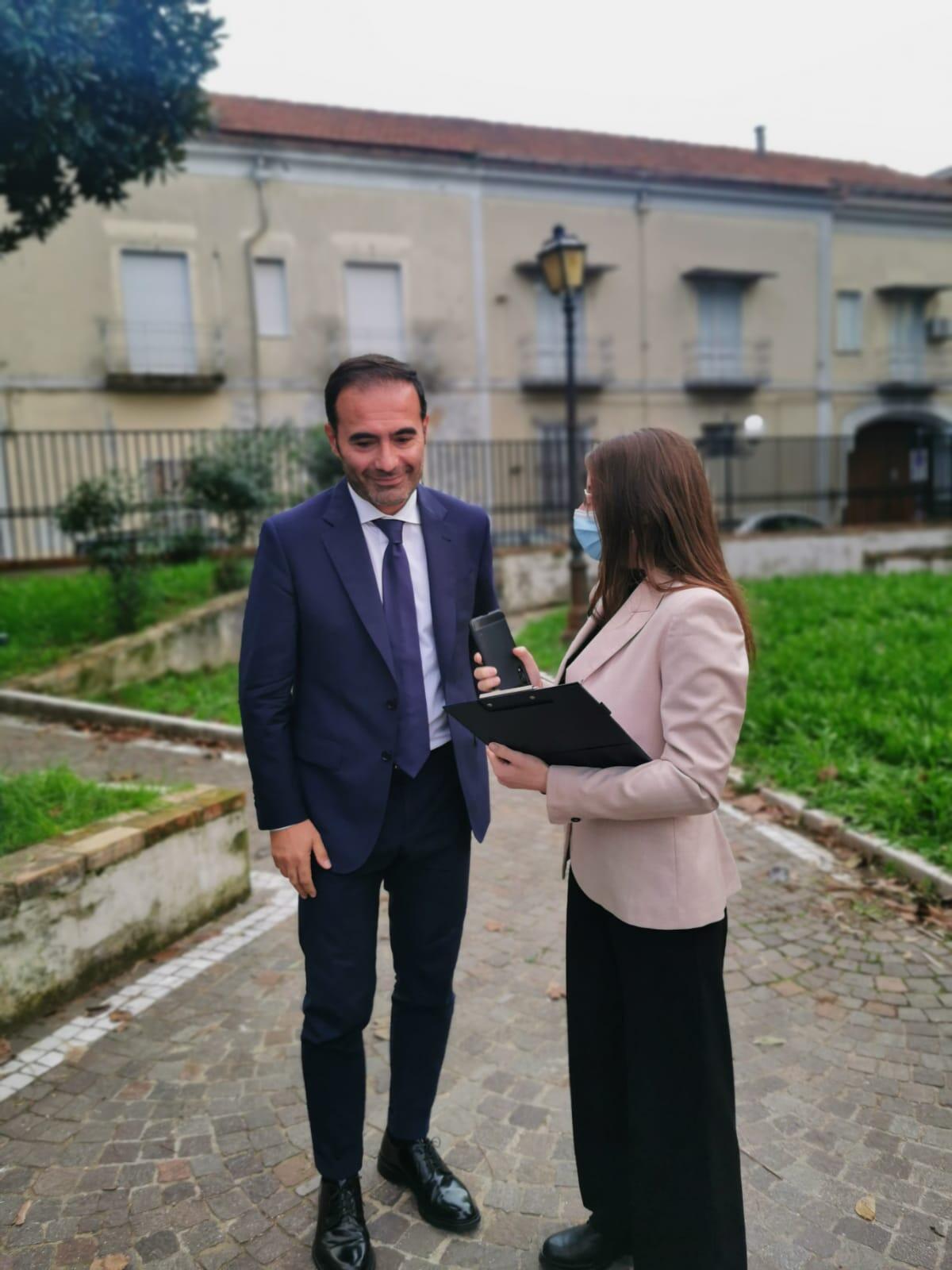 Intervista esclusiva al sottosegretario Sasso: "L’insegnante è un Pubblico Ufficiale" -