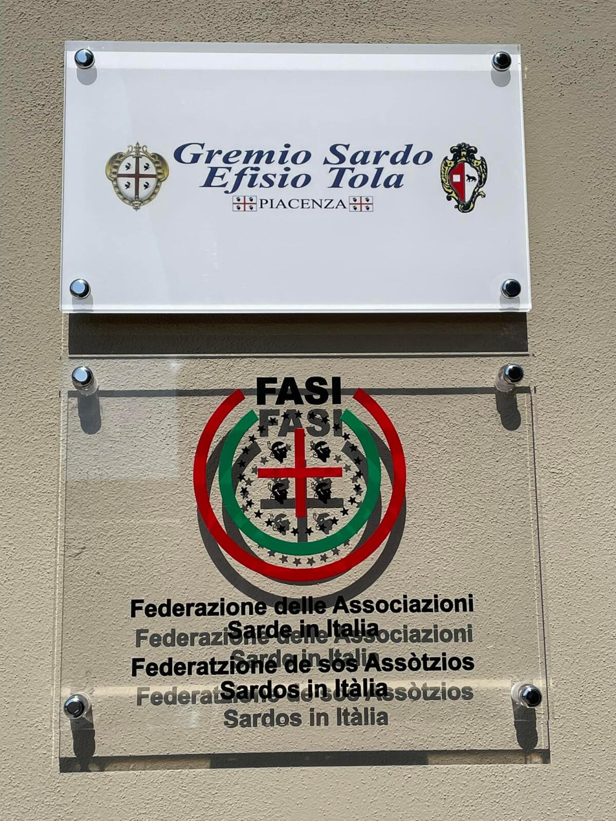 Inaugurazione della nuova sede della FASI - Federazione delle Associazioni Sarde in Italia nella suggestiva cornice della Corte La Faggiola - 