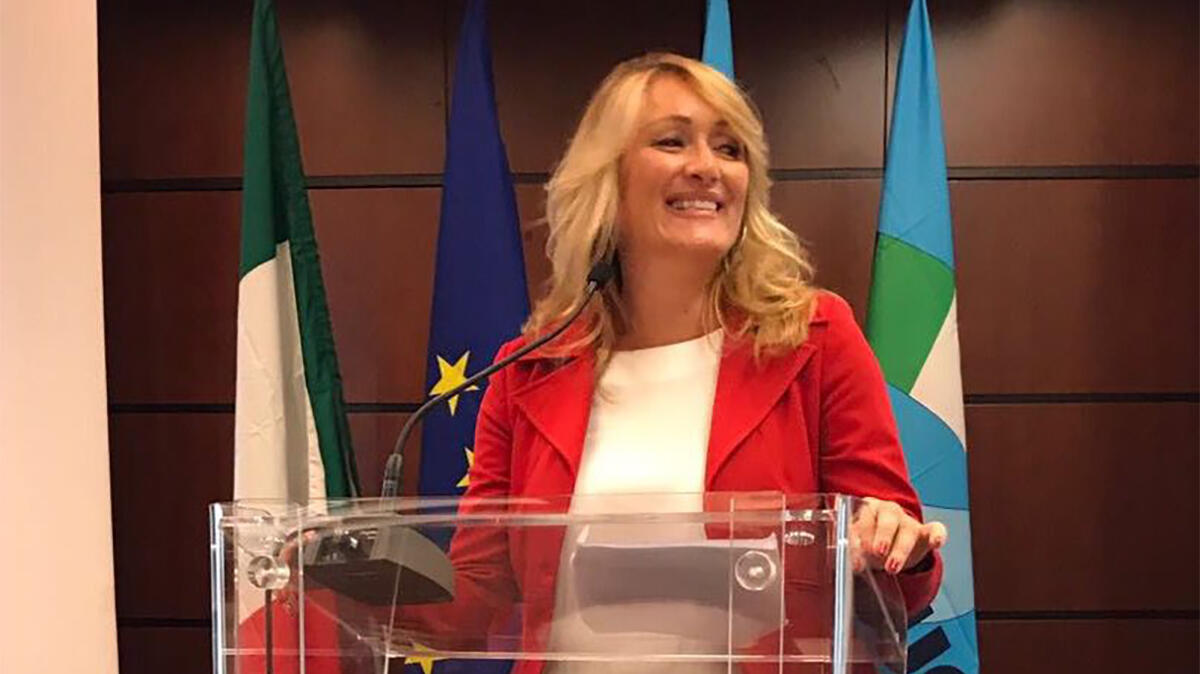 Roberta Vannini, Segretario regionale Uil Scuola Campania: "Tra pochi giorni si darà il via alle attività didattiche ma in Campania e, soprattutto a Napoli, i problemi restano quelli di sempre" - 