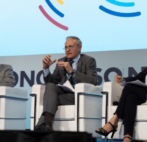 La foto di Angelo Luongo, responsabile Dipartimento Uil Scuola Esteri