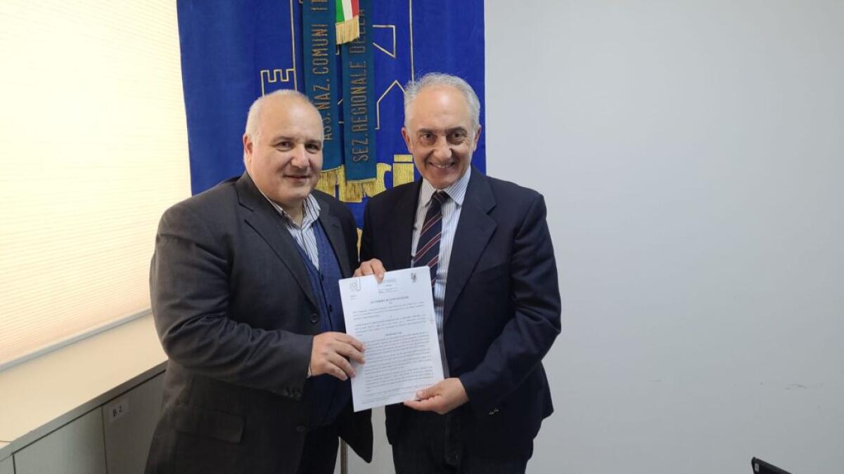 Agenzia per la Natalità e Famiglia: firmato l'accordo di convenzione tra ANCI Campania e il Presidente Regionale del Forum delle Associazioni Familiari -