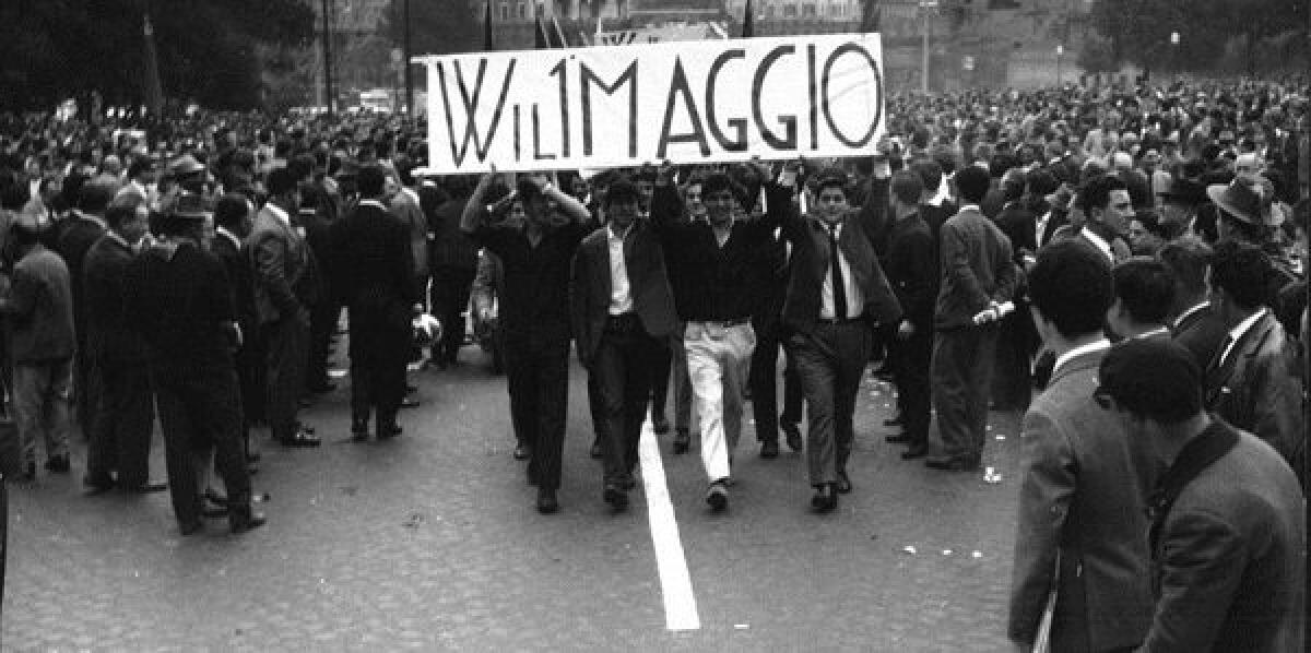 1° MAGGIO - Un lavoratore della scuola su quattro ha poco da festeggiare: stipendio ridotto, niente scatti, indennità tagliate, ferie dissolte e per i pochi assunti busta paga ferma per otto anni -