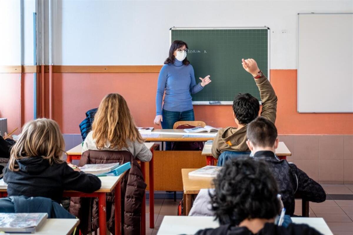 Tornano in cattedra i docenti della secondaria licenziati per sentenza negativa ma che hanno superato l’anno di prova e con tre anni di servizio -