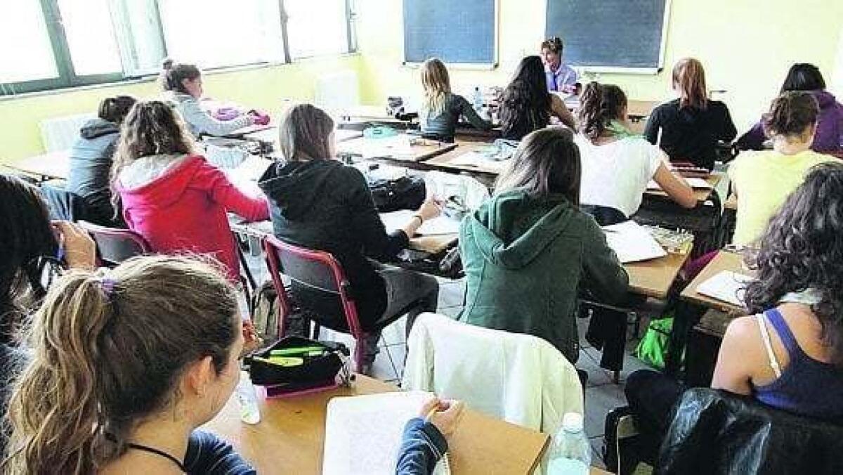 Classi pollaio, la petizione di un insegnante per abrogarle -