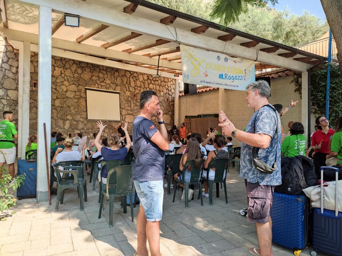 CGSI - Vacanza studio a Sorrento: attività didattiche e ludico-ricreative per ragazzi sordi a cura del Comitato Giovani Sordi Italiani -