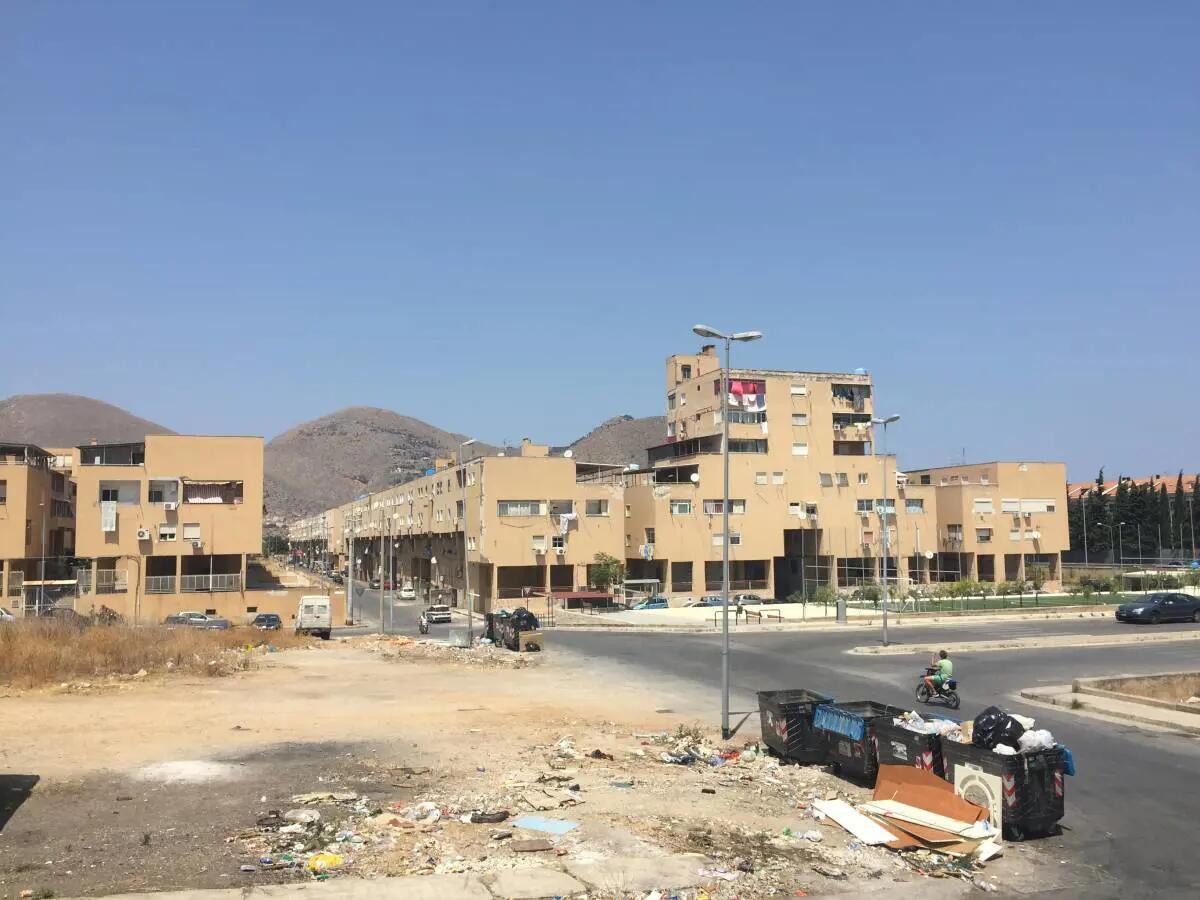 ANCoDiS - grave furto all'IC Falcone del quartiere Zen di Palermo - 