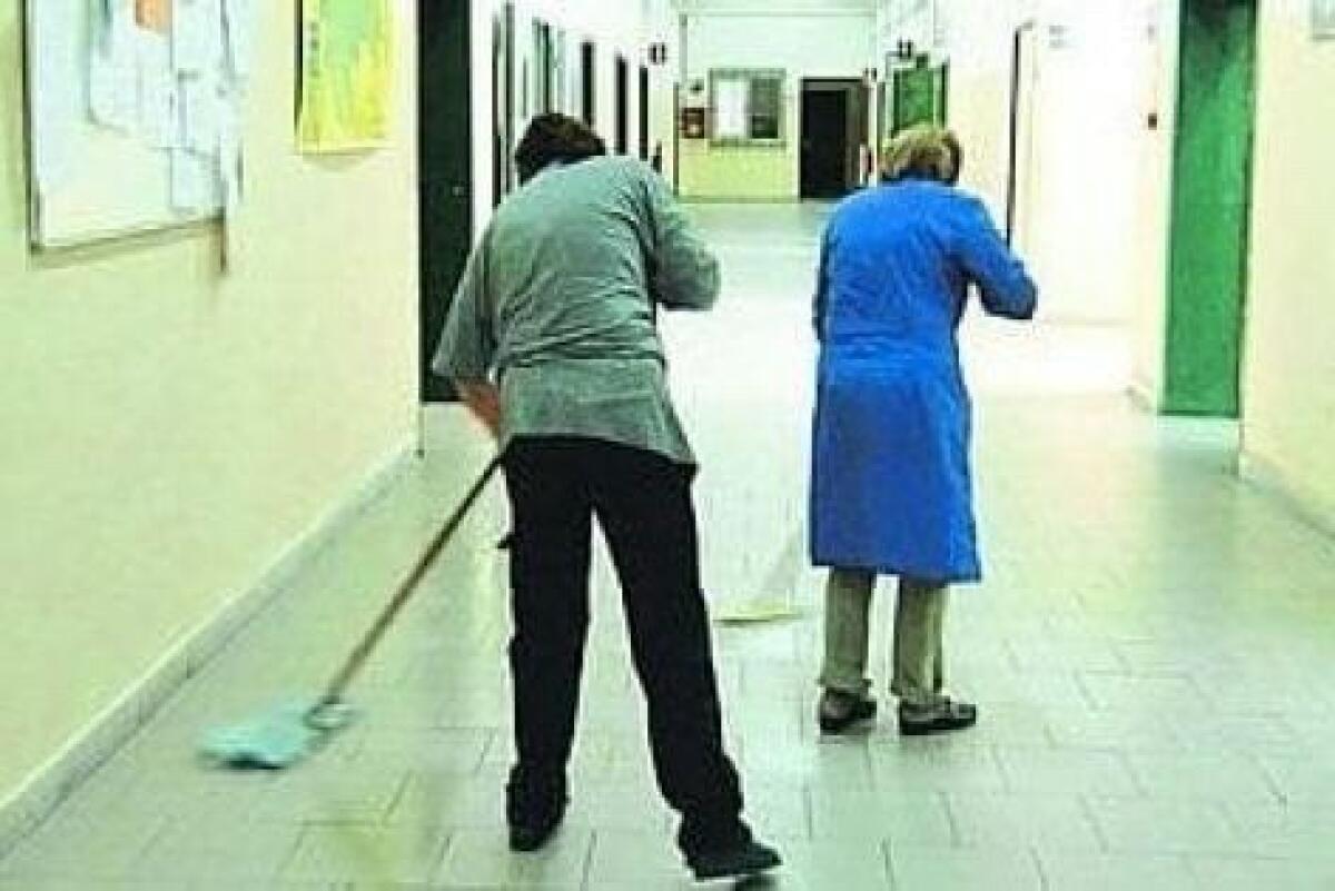 Assunzioni Pnrr: autorizzata l' assunzione di 9.000 ATA in più fino al 31 dicembre - 