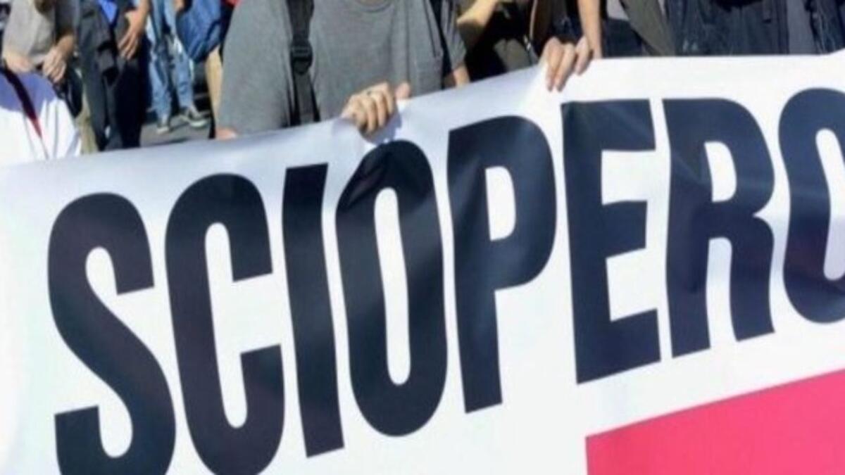 Scuola, sciopero del 17 novembre. Lavoratori e studenti uniti contro definanziamento e privatizzazione -