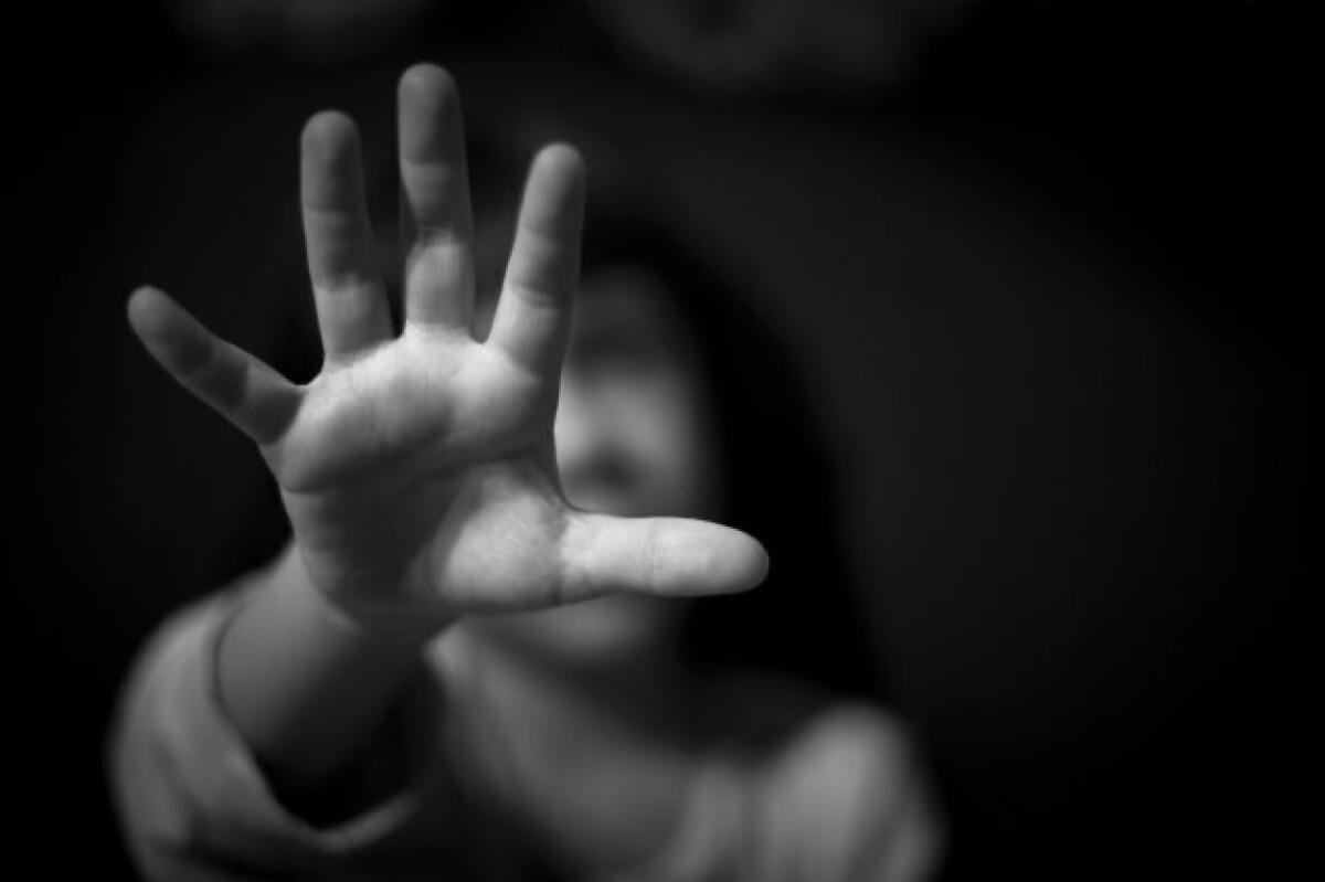 Arrestato collaboratore scolastico per violenza su bimba di 6 anni: il dramma a scuola -