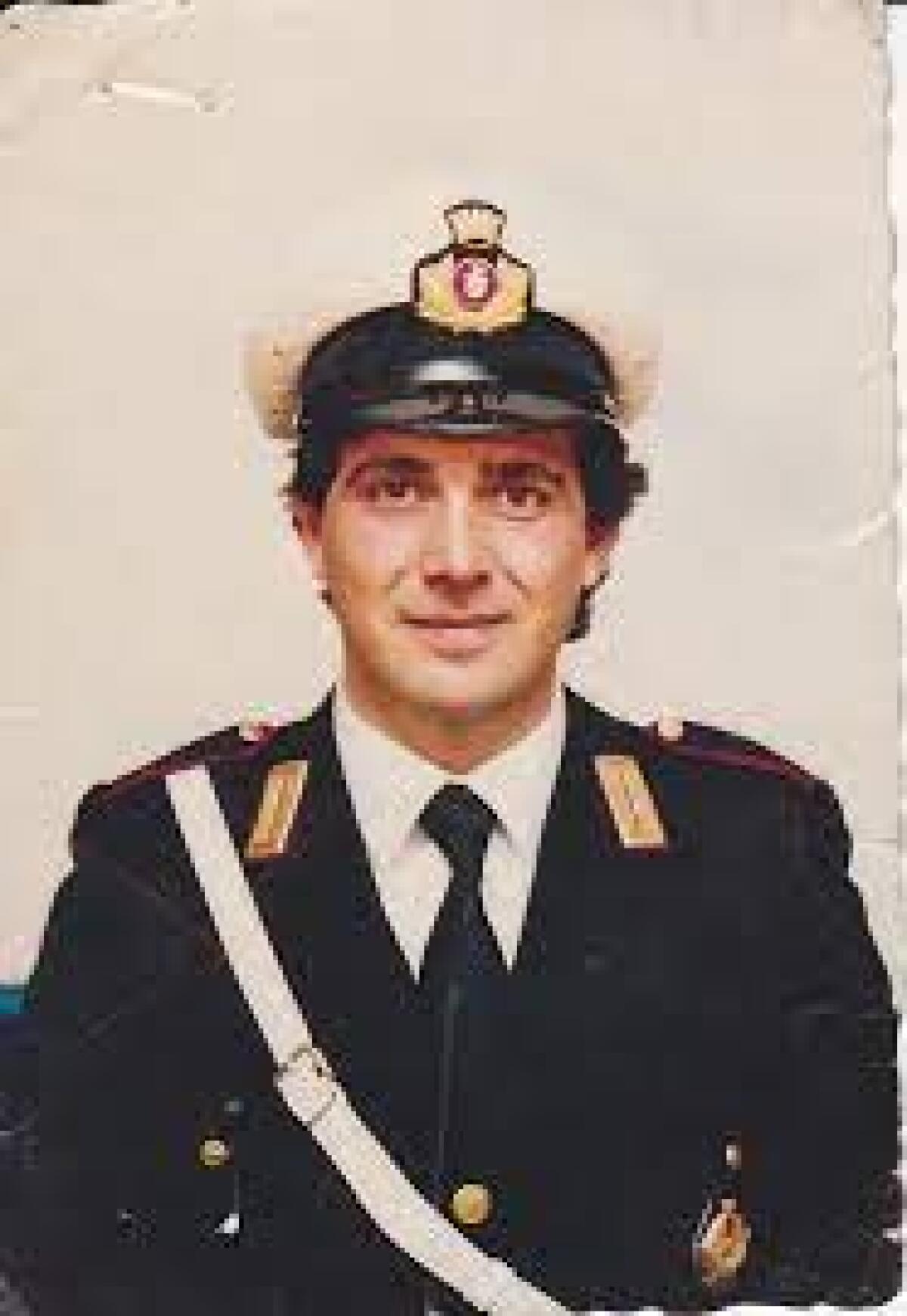 Progetto #inostristudentiraccontanoimartiridellalegalità. Gli studenti crotonesi ricordano il vigile Giuseppe Macheda ucciso dalla 'ndrangheta il 28 febbraio 1985 nella città di Reggio Calabria - 