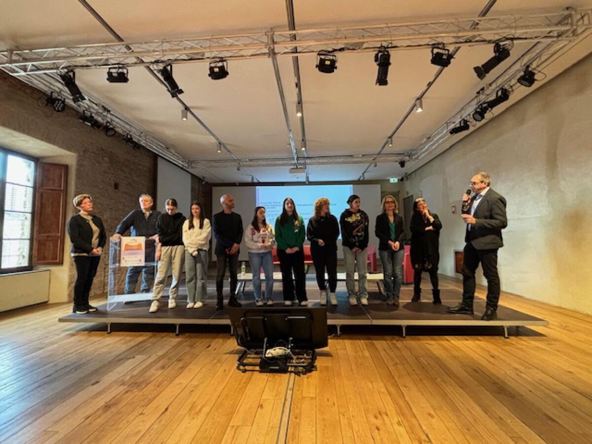 Il Festival dell’italiano e delle lingue d’Italia assegna i Premi Visioni ai giornalisti Annalisa Cuzzocrea e Marino Bartoletti -