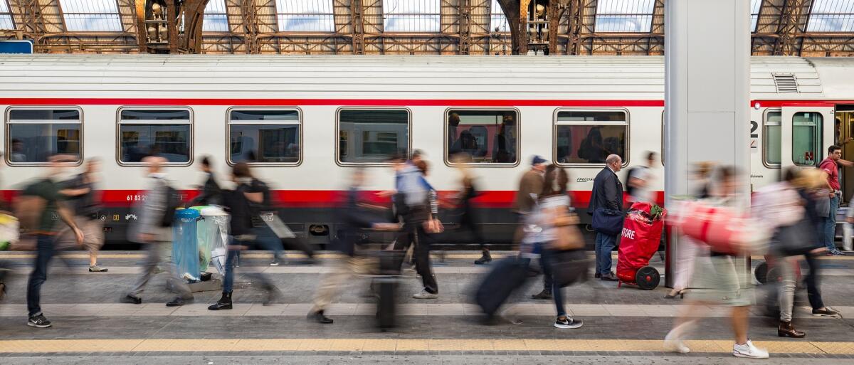 Ritardi pubblicazione graduatorie assegnazione provvisoria interprovinciale.: il grido d’allerta dei docenti fuorisede -