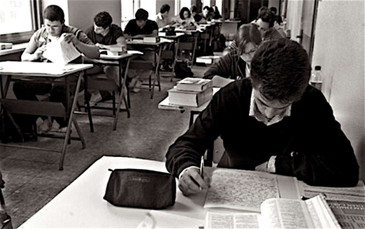 Cronache di una maturanda: l’evoluzione della Maturità dal ’23 ad oggi -