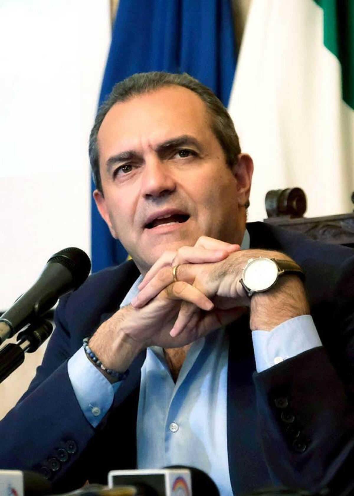 13 maggio, Luigi De Magistris incontra gli studenti del Filolao per parlare di legalità -