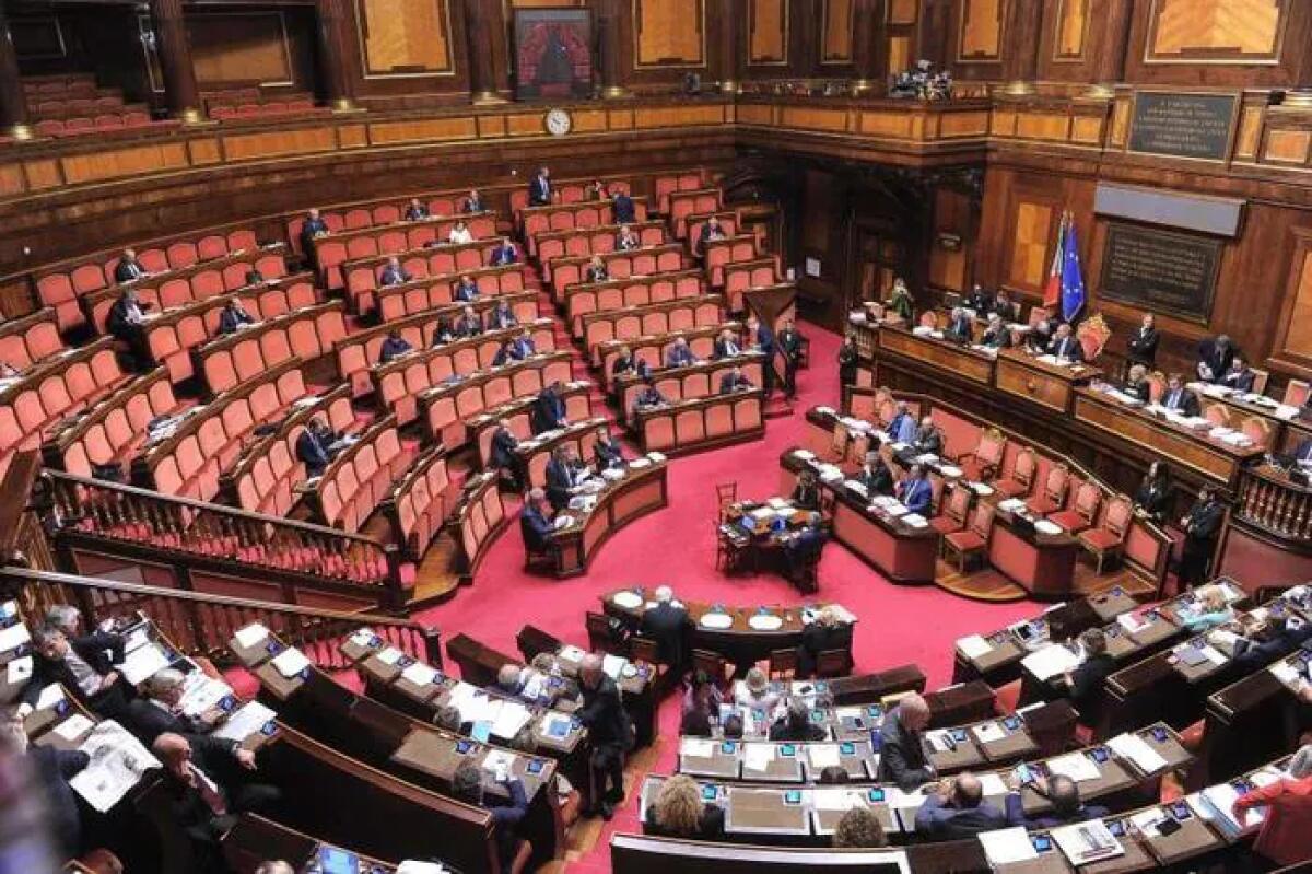 Senato, la prossima settimana al voto i 20 emendamenti Anief salva-scuola presentati dai senatori di tutti gli schieramenti per dare risposte su precariato, organici, mobilità, Ata, stipendi -
