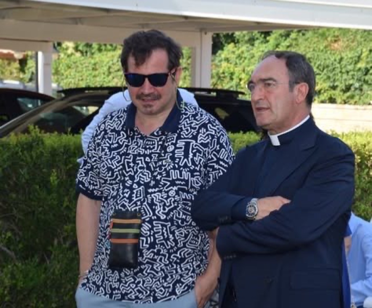 Dal messaggio di Mons. Parisi una lezione universale: il riposo come diritto umano, energia per lo studio e speranza per la Calabria - 