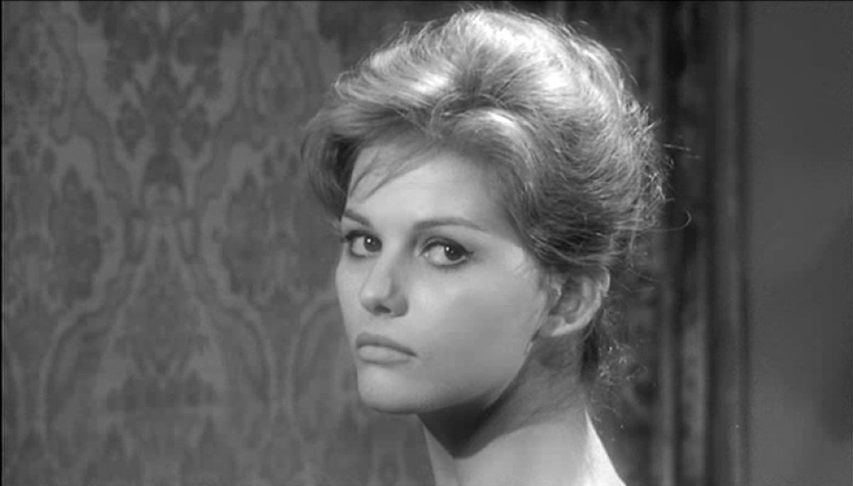 Quando Alberto Moravia intervistò Claudia Cardinale - 