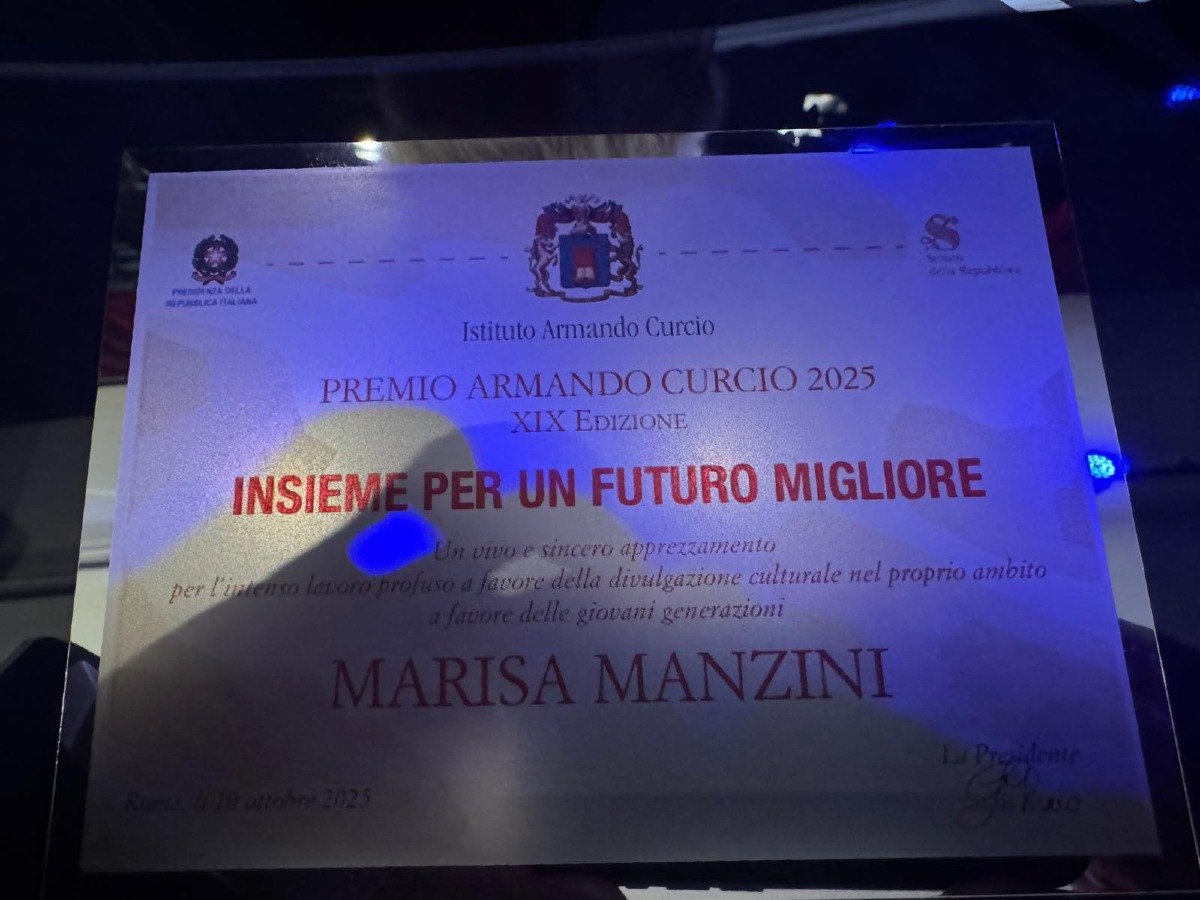 La Procura Generale di Catanzaro brilla alla XIX Edizione del Premio Armando Curcio: Riconoscimento alla dott.ssa Marisa Manzini, simbolo di coraggio e integrità -