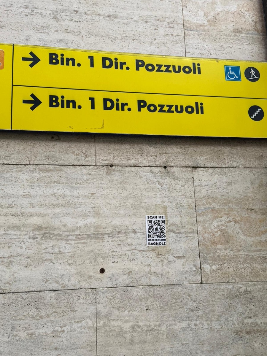 QR code all'ingresso della Linea 2