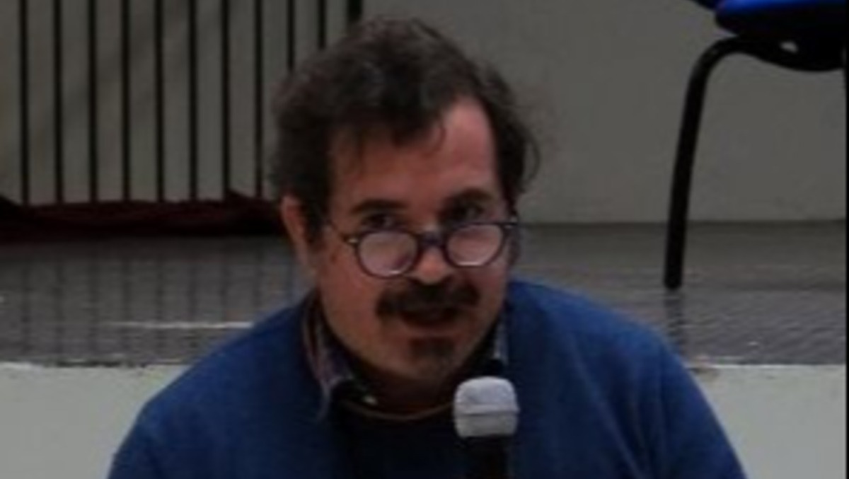 Divieto di utilizzo del cellulare a scuola: una problematica educativa, giuridica e di tutela dei diritti tra regole, responsabilità e incertezze applicative - 