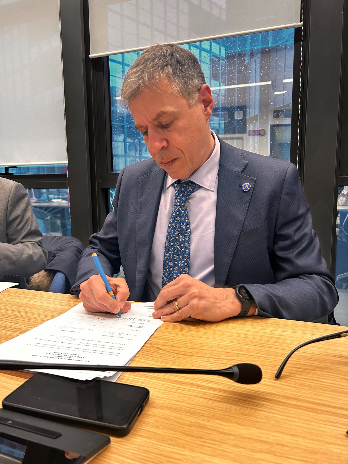 Scuola, CCNL, Gilda: firma necessaria ma occorre impegno politico - 