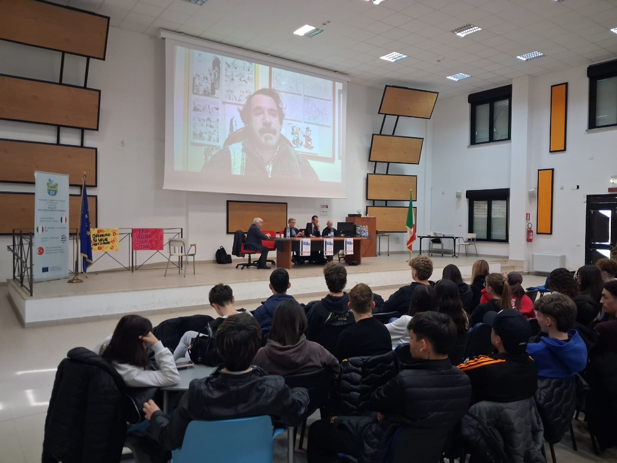 ITFF Scuola a Civitavecchia: successo per "Buon Compleanno, Cara Repubblica", l'evento dedicato agli 80 anni dell'Assemblea Costituente - 