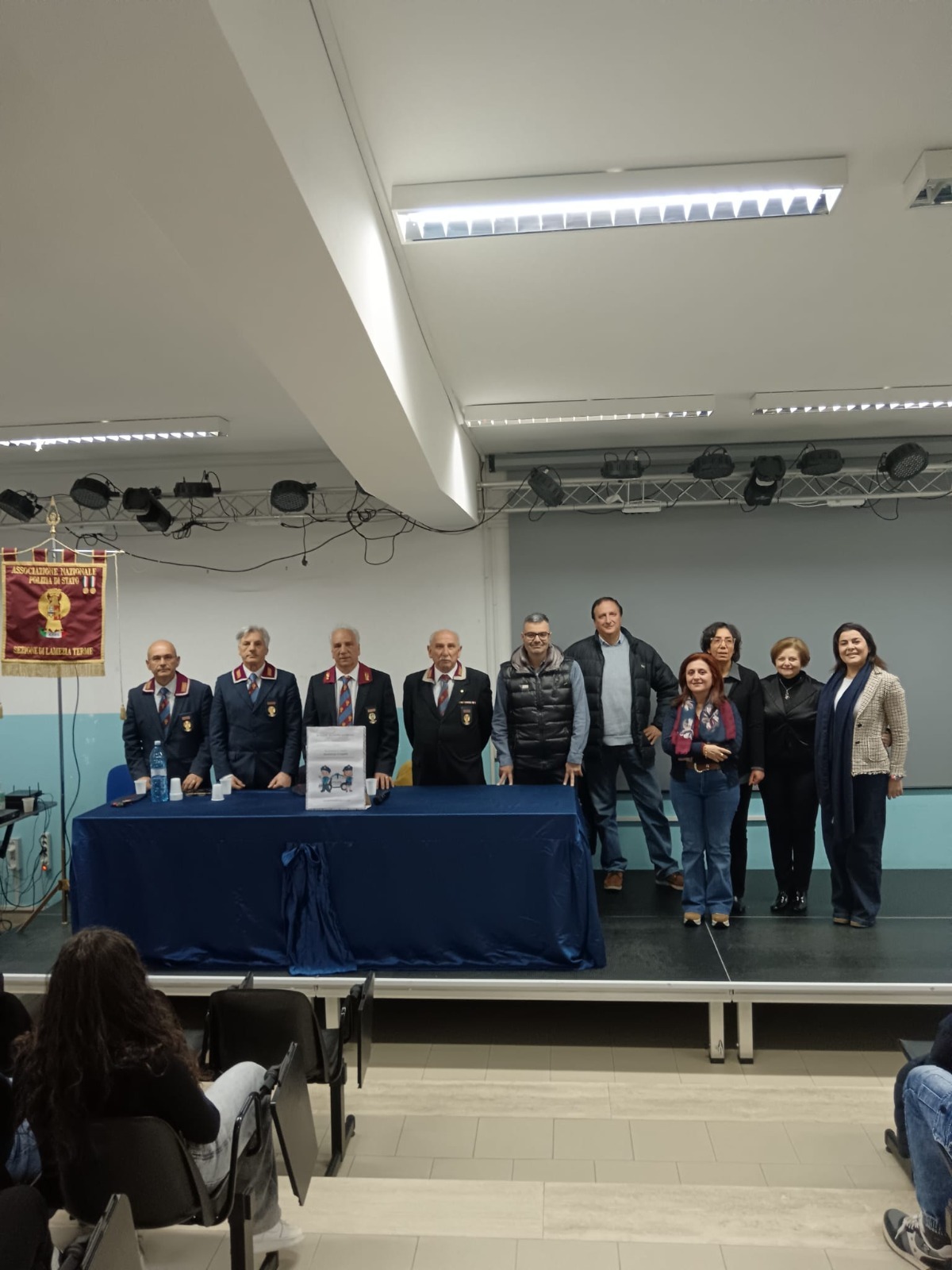 Legalità e prevenzione: l’Associazione Nazionale Polizia di Stato incontra gli studenti dei plessi “Gatti” e “Manzoni” di Lamezia Terme - 