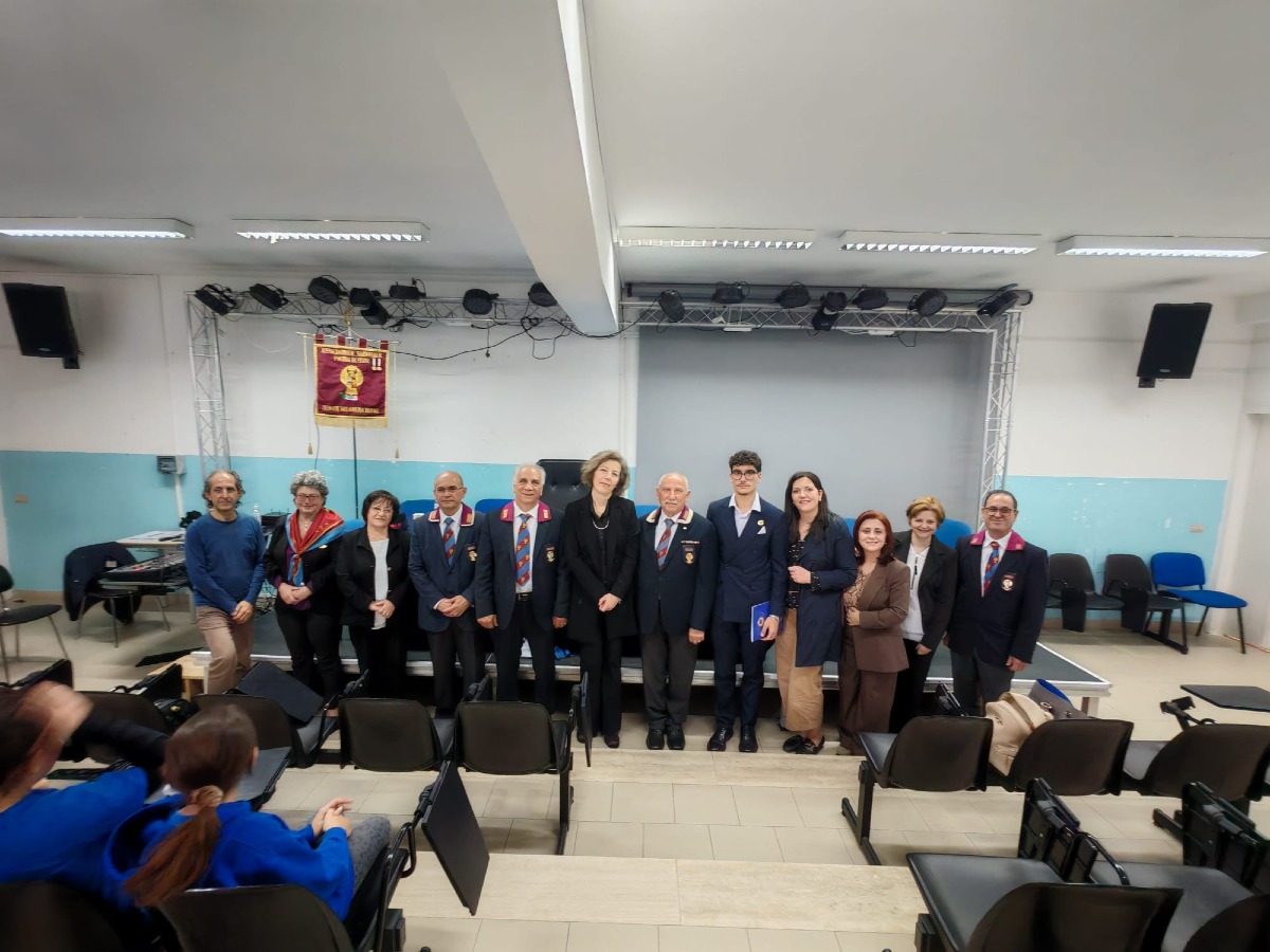 Legalità e prevenzione: le classi quinte incontrano l’Associazione Nazionale Polizia di Stato nel segno della memoria e della sicurezza - 