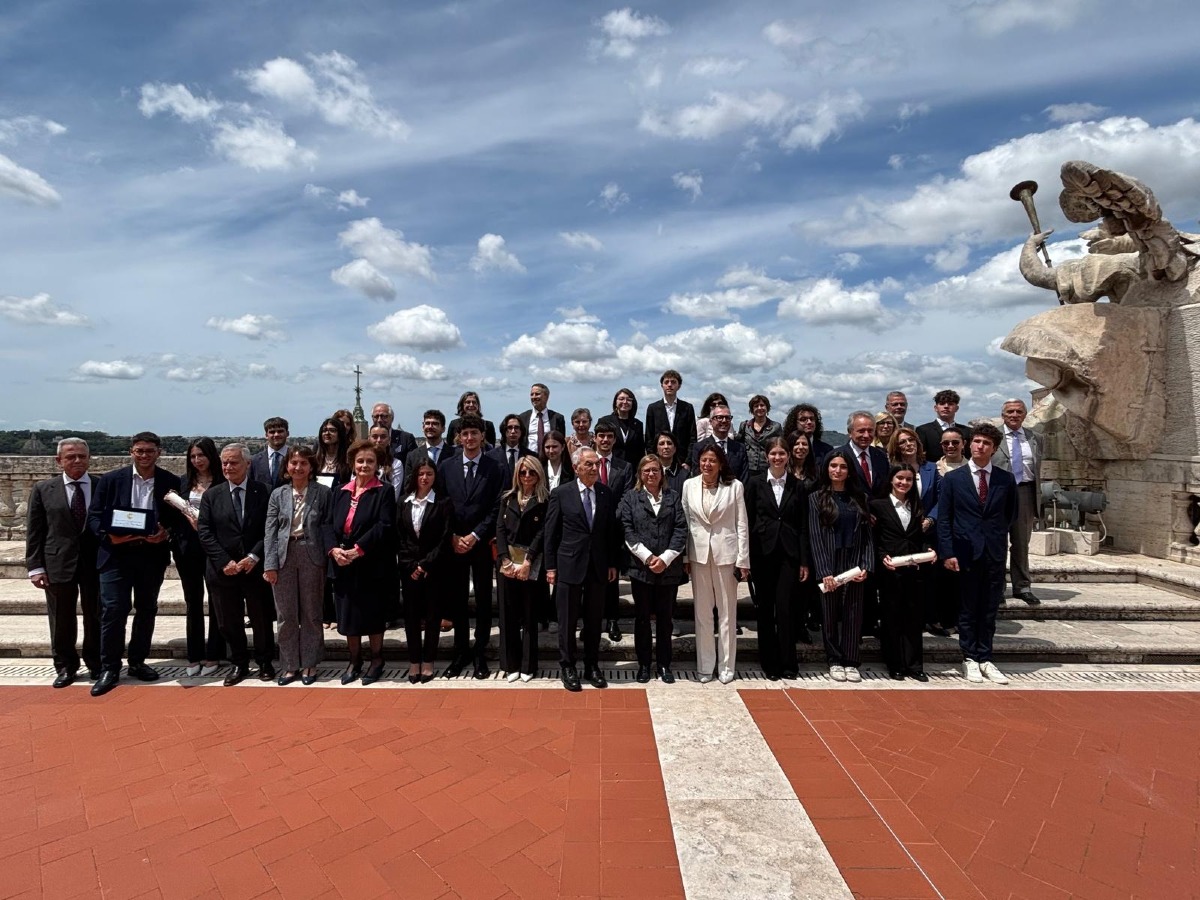 La Scuola incontra la Corte”: Frassinetti, la Costituzione deve entrare nella vita quotidiana dei giovani - 