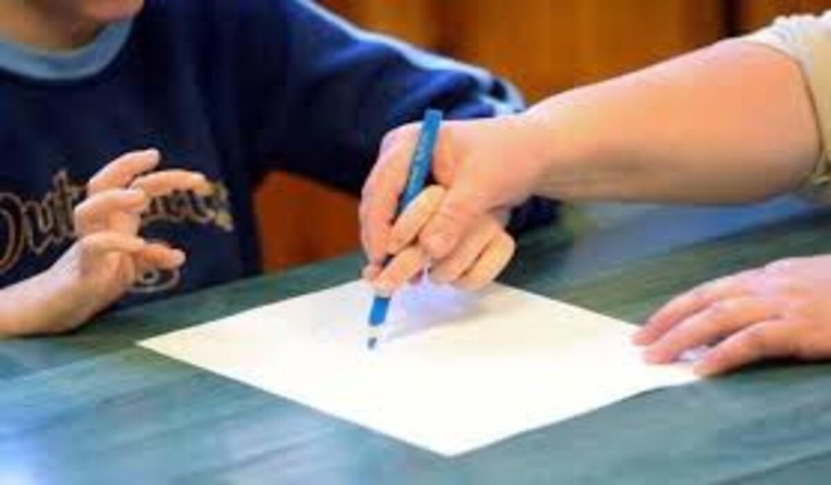 Mancanza di sostegno a una bambina del Torinese - 