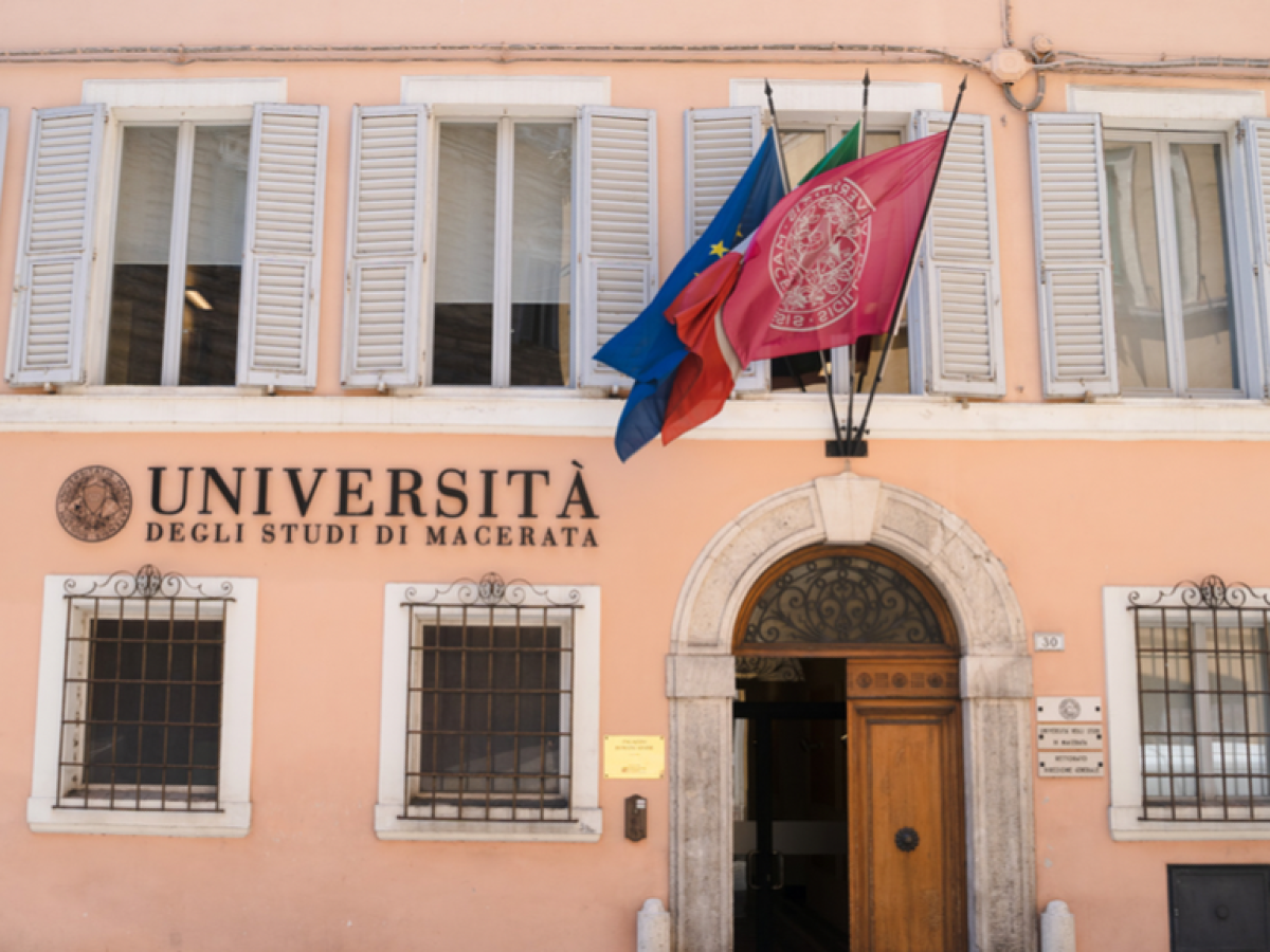 Percorsi abilitanti per docenti, fino a 500 euro di riduzione sulle tasse di iscrizione all’Università di Macerata. - 