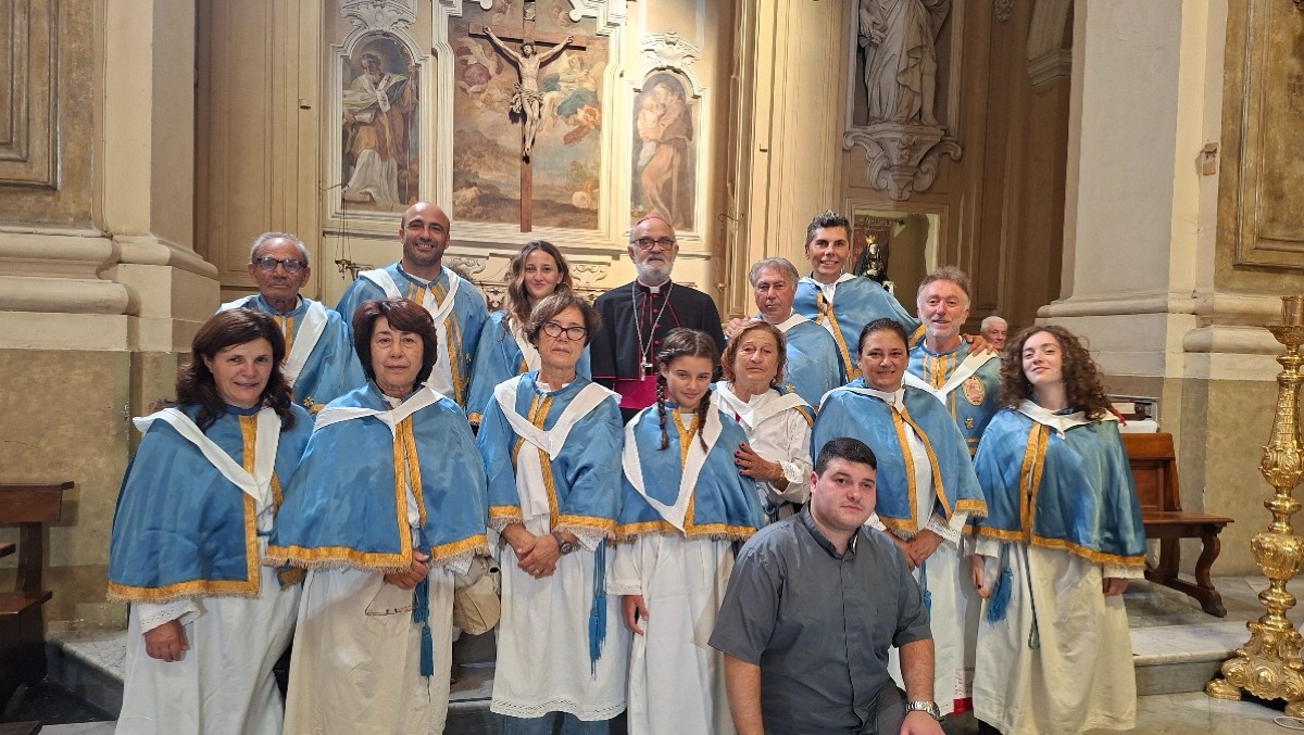 Fede, speranza e tradizione: la Confraternita di Cosentini nel cuore di Napoli - 