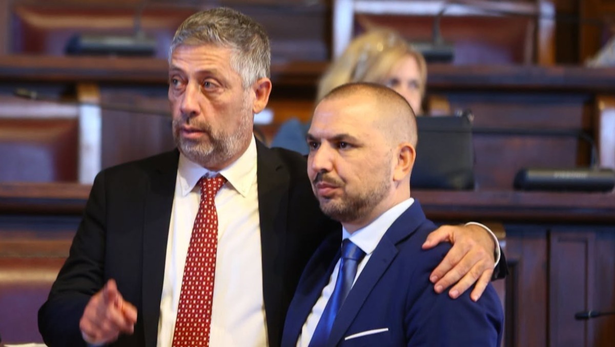 Napoli, la scuola che unisce: formazione e nuove sinergie - Antonio Scarpellino, Segretario Generale Federistruzione e Diego Palma, Direttore de La Voce della Scuola (foto di Mimmo Fontanella)
