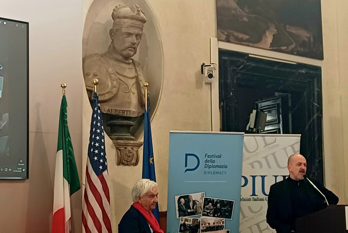 Spazio, potere e informazione: la nuova geopolitica orbitale che governa la Terra